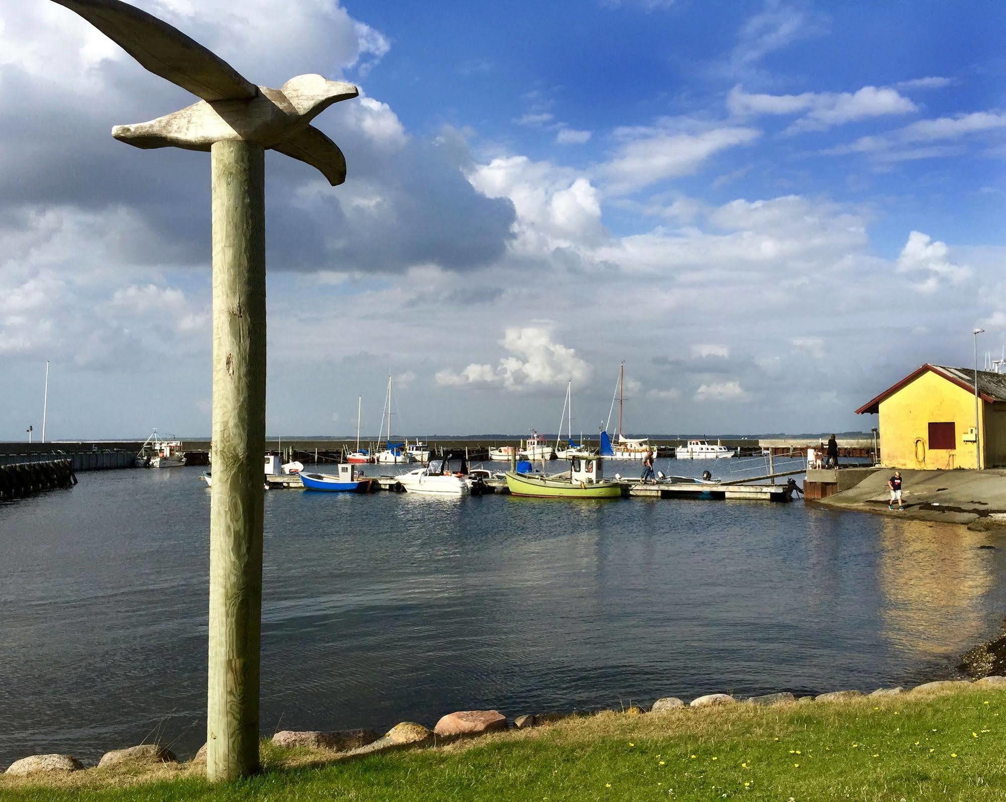Hvalpsund Faergekro Exterior photo
